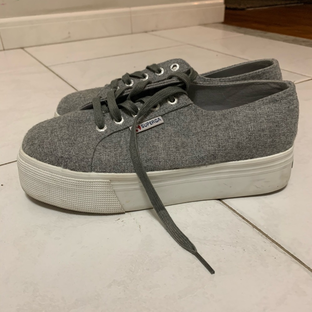 Acot Linea Platform Sneaker